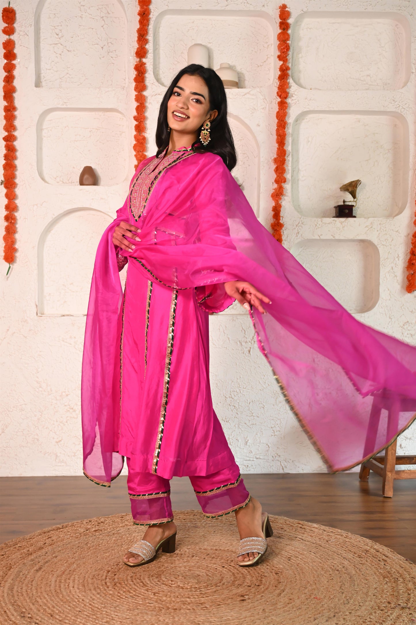Gunita silk suit set