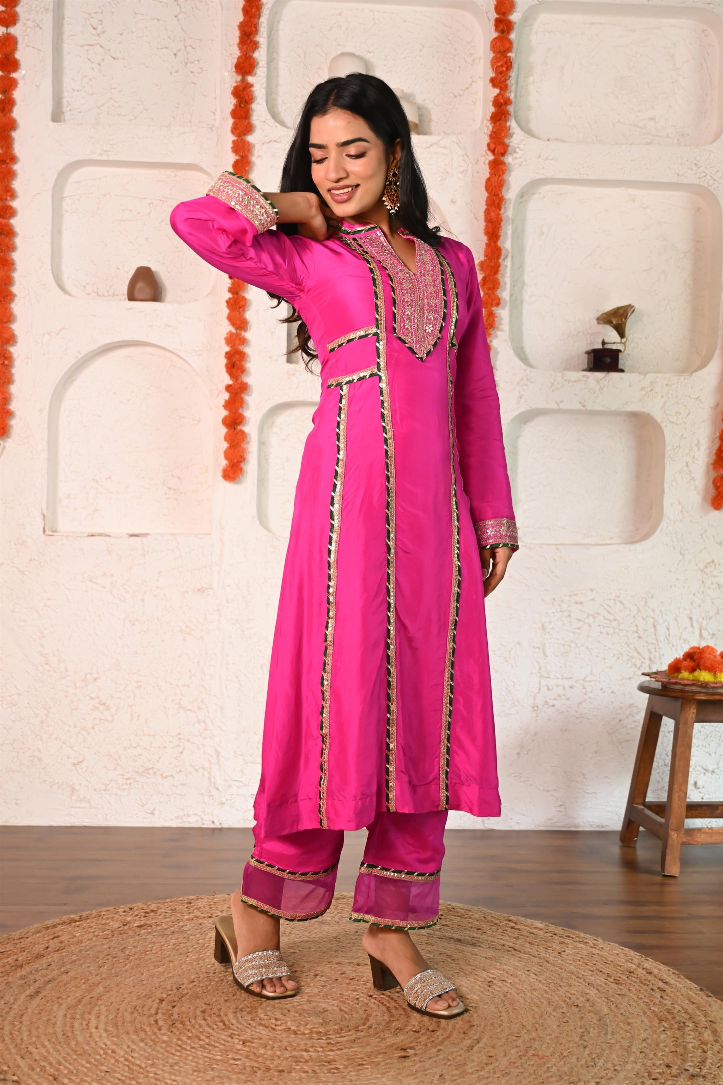 Gunita silk suit set