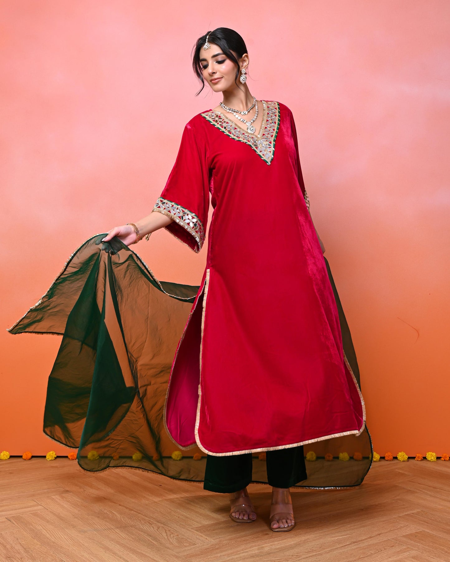 Zainaab Aaina Pink Velvet kurta Set