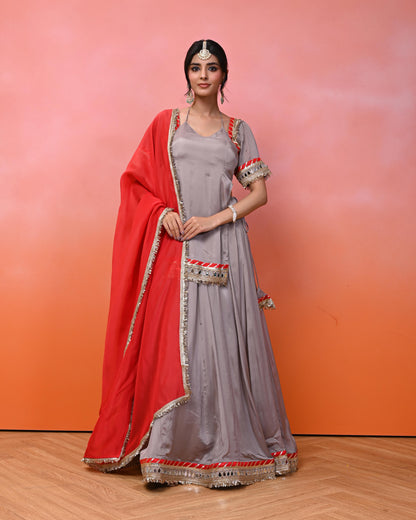 Prakriti Aaina Chinon Lehanga Set