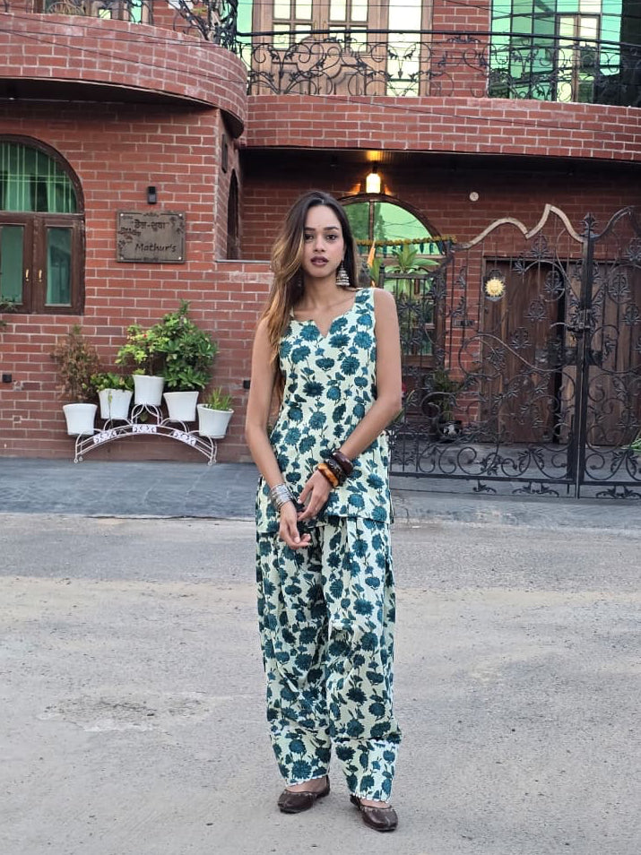 Sudha Farshi Salwar Set