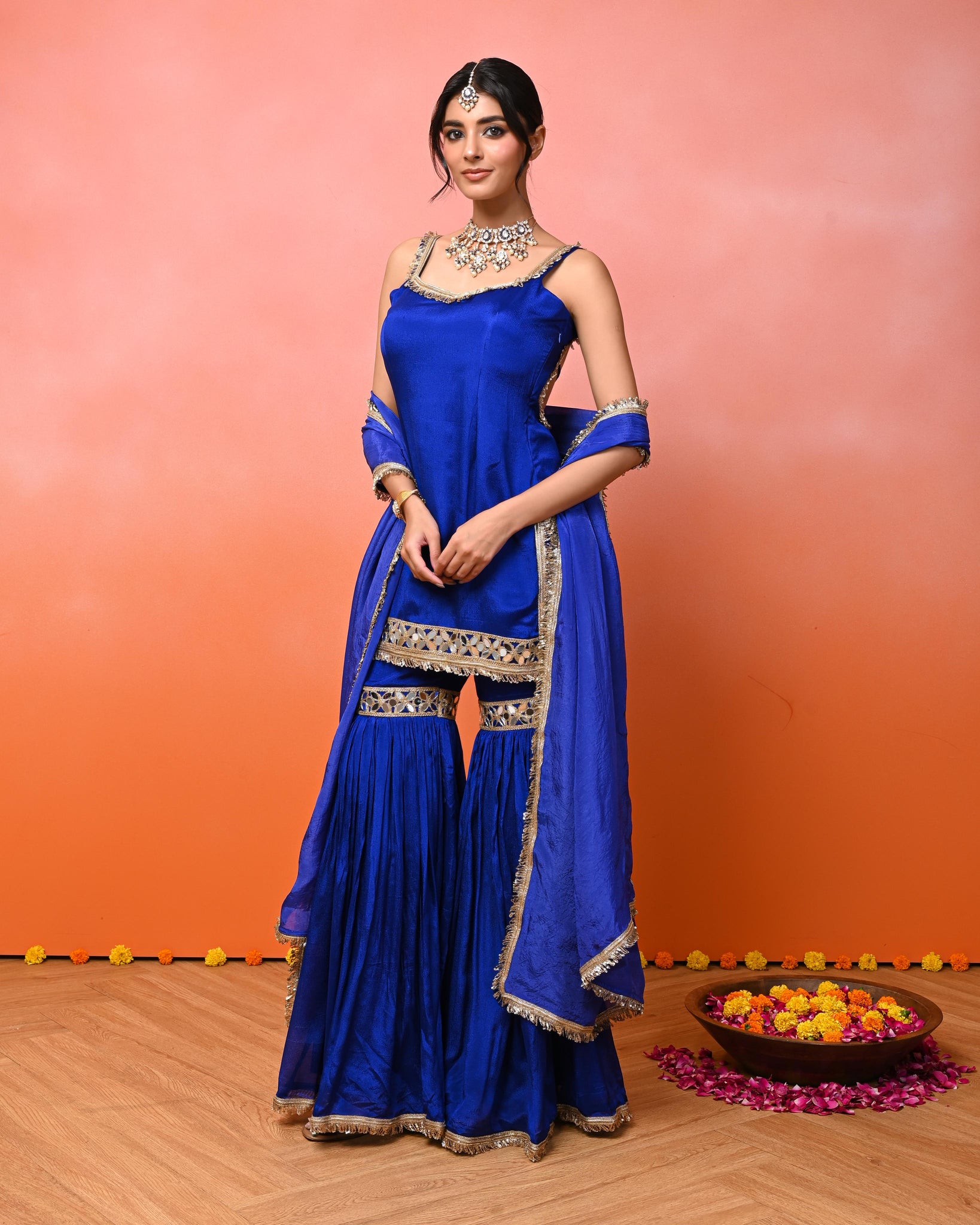 Eknoor Chinon Aaina Garara Set
