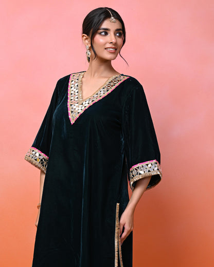 Israt Aaina Green Velvet Kurta Set
