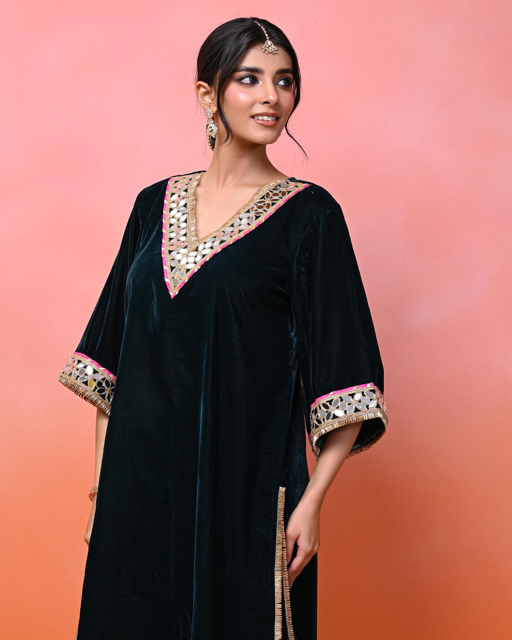 Israt Aaina Green Velvet Kurta Set