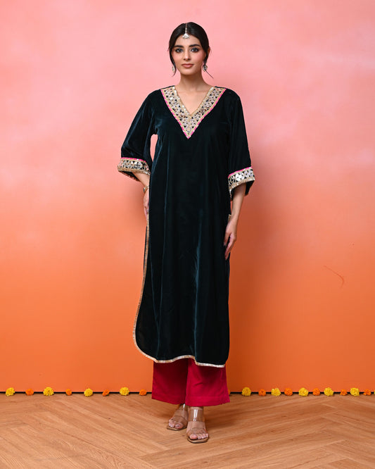 Israt Aaina Green Velvet Kurta Set