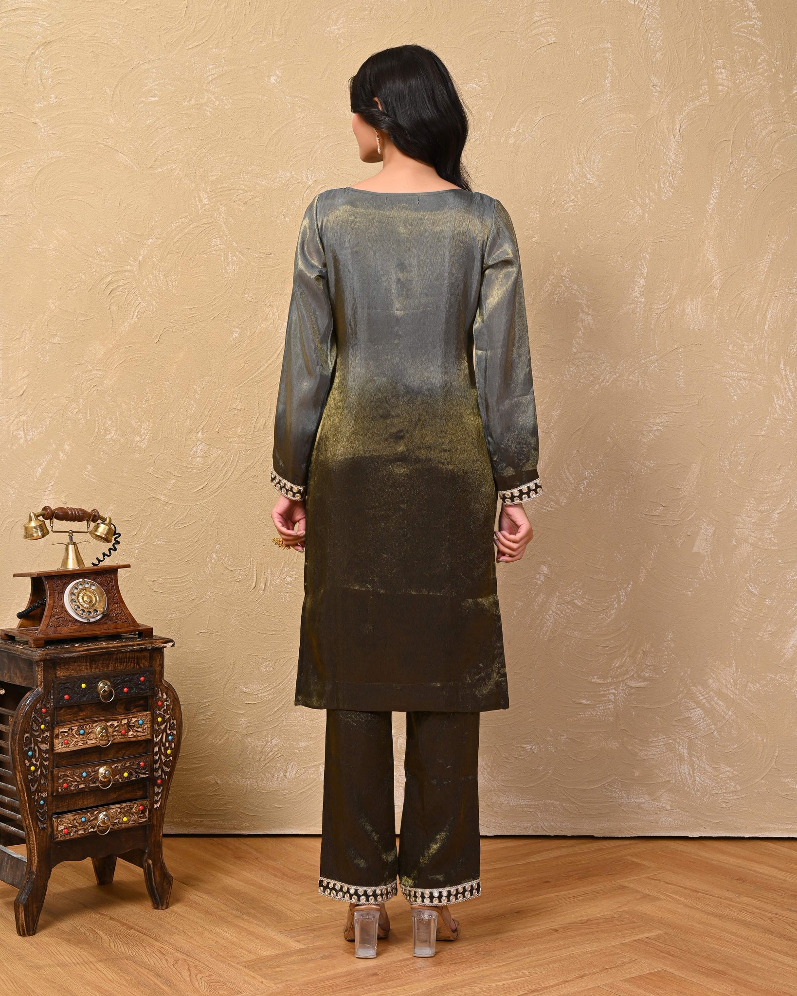 Pranshi Cosmo Ombre Kurta Set