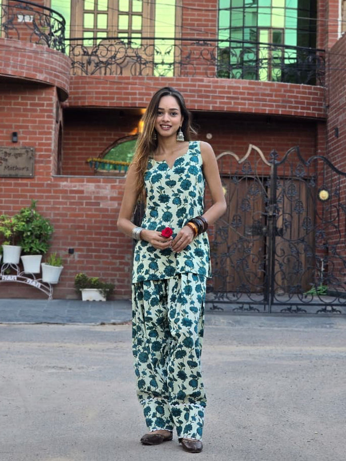 Sudha Farshi Salwar Set