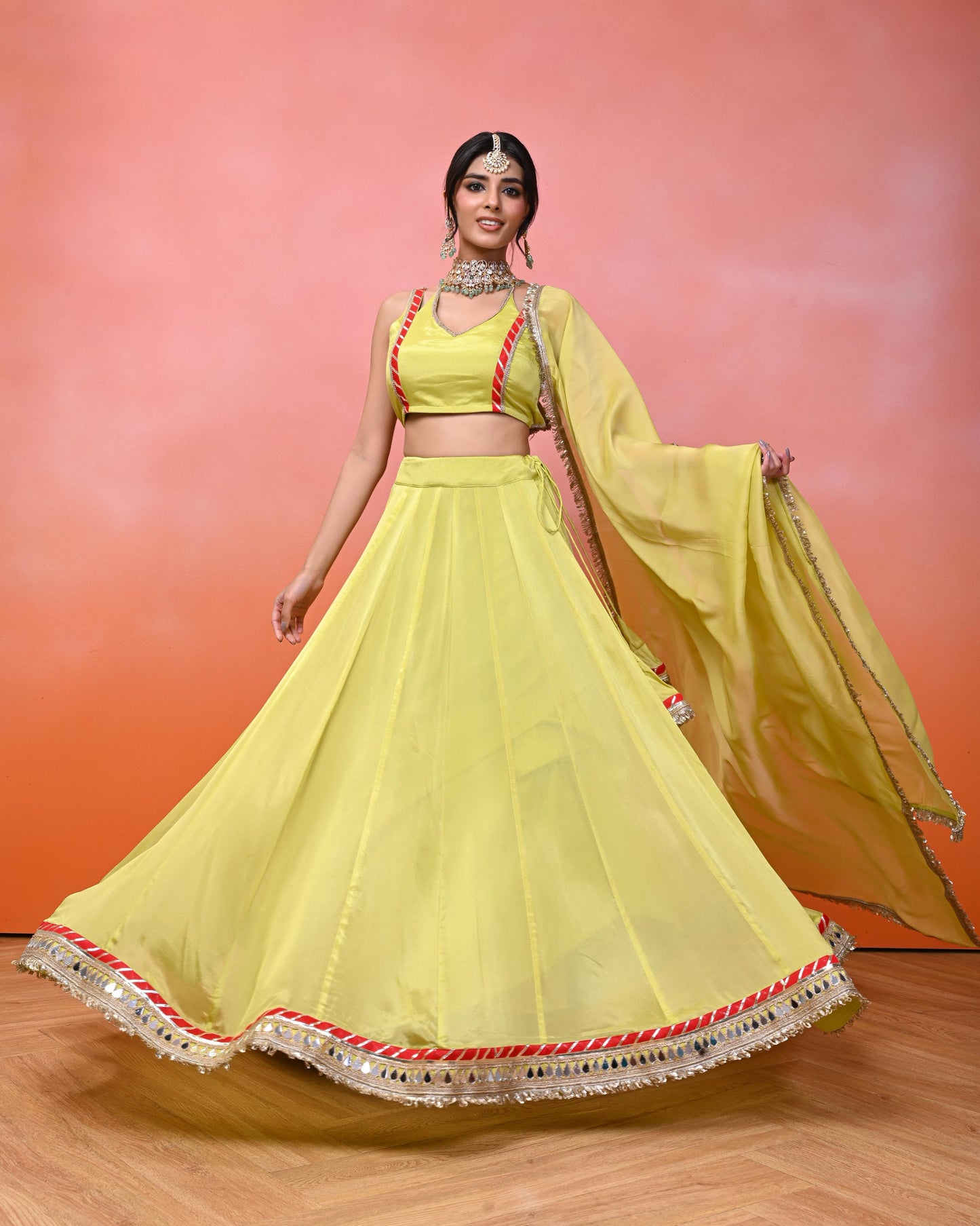 Aakriti Aaina Chinon Lehanga Set