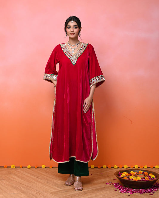 Zainaab Aaina Pink Velvet kurta Set