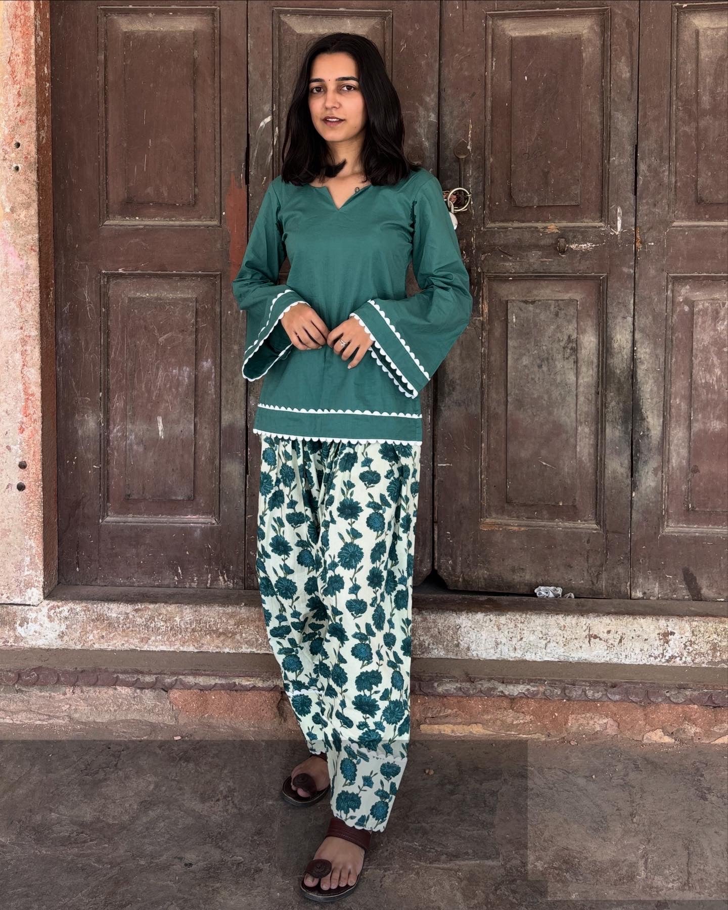 Sehar farshi salwar set