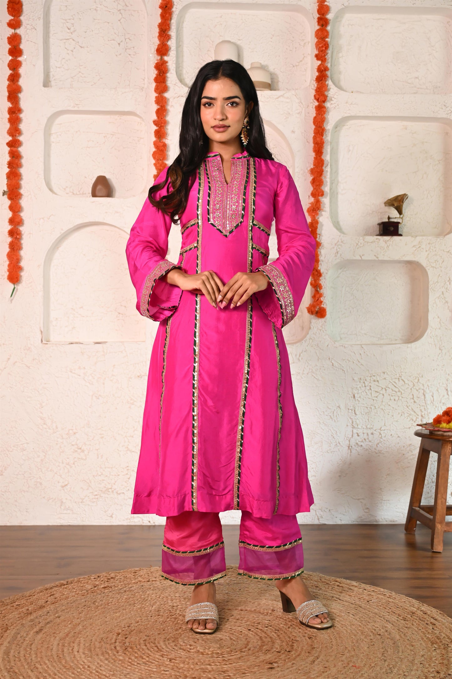 Gunita silk suit set