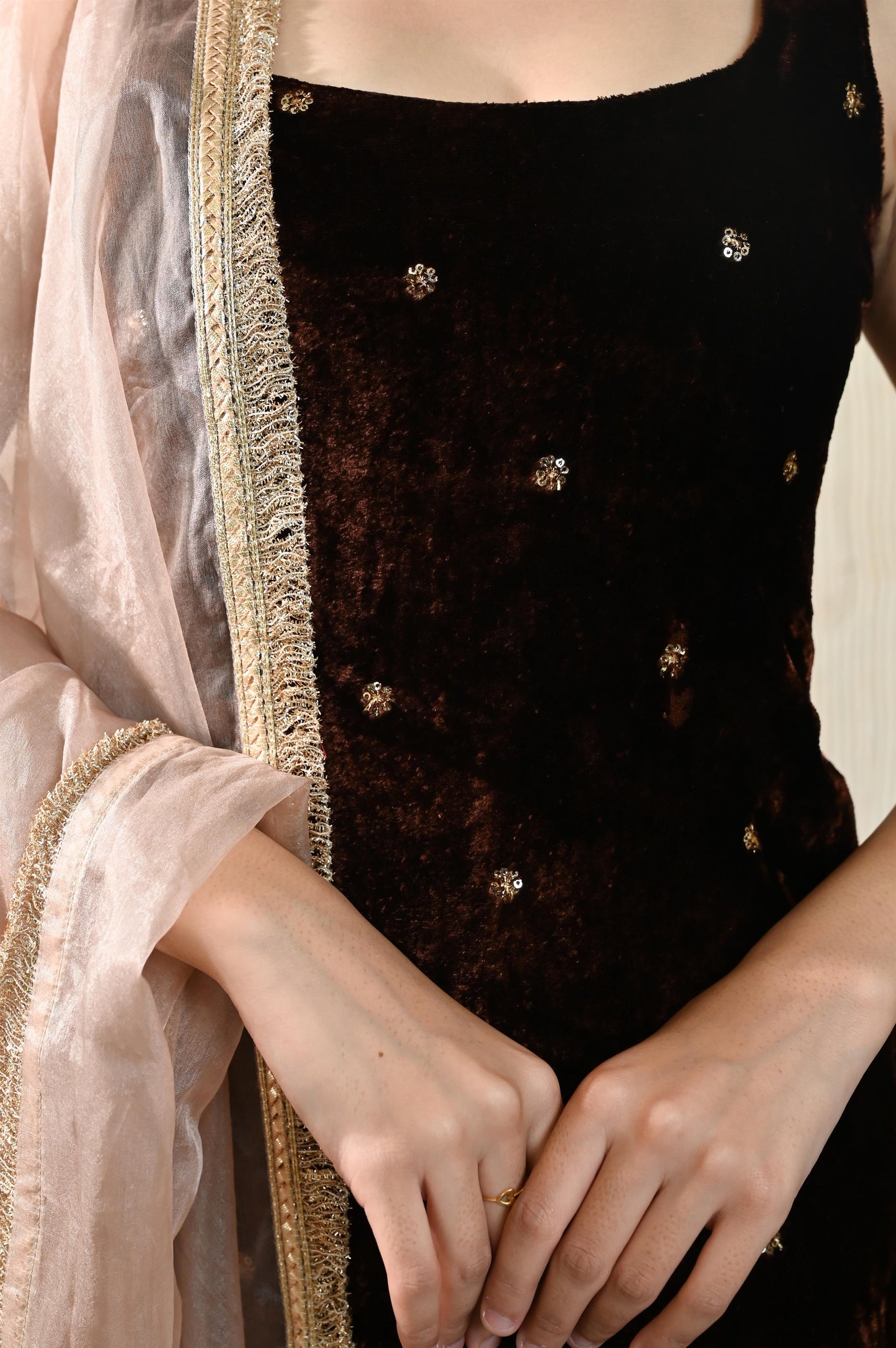 Aashvi velvet kurta set