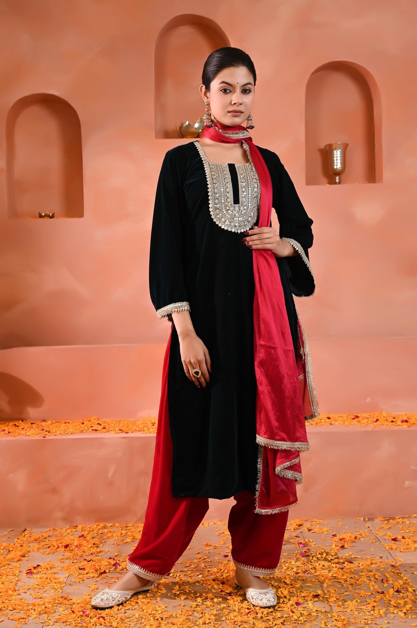 Fariha velvet kurta set