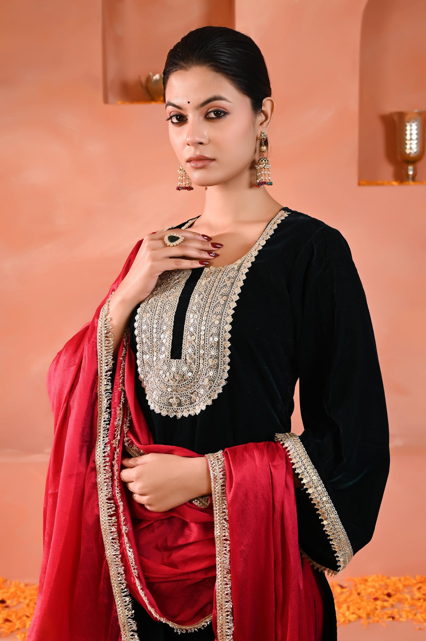 Fariha velvet kurta set
