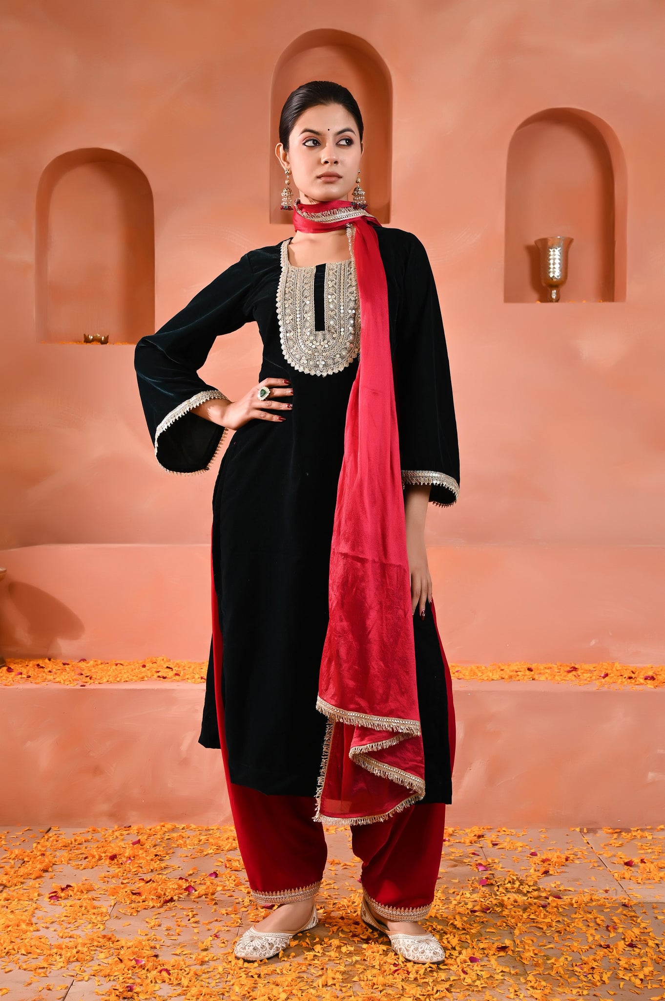 Fariha velvet kurta set